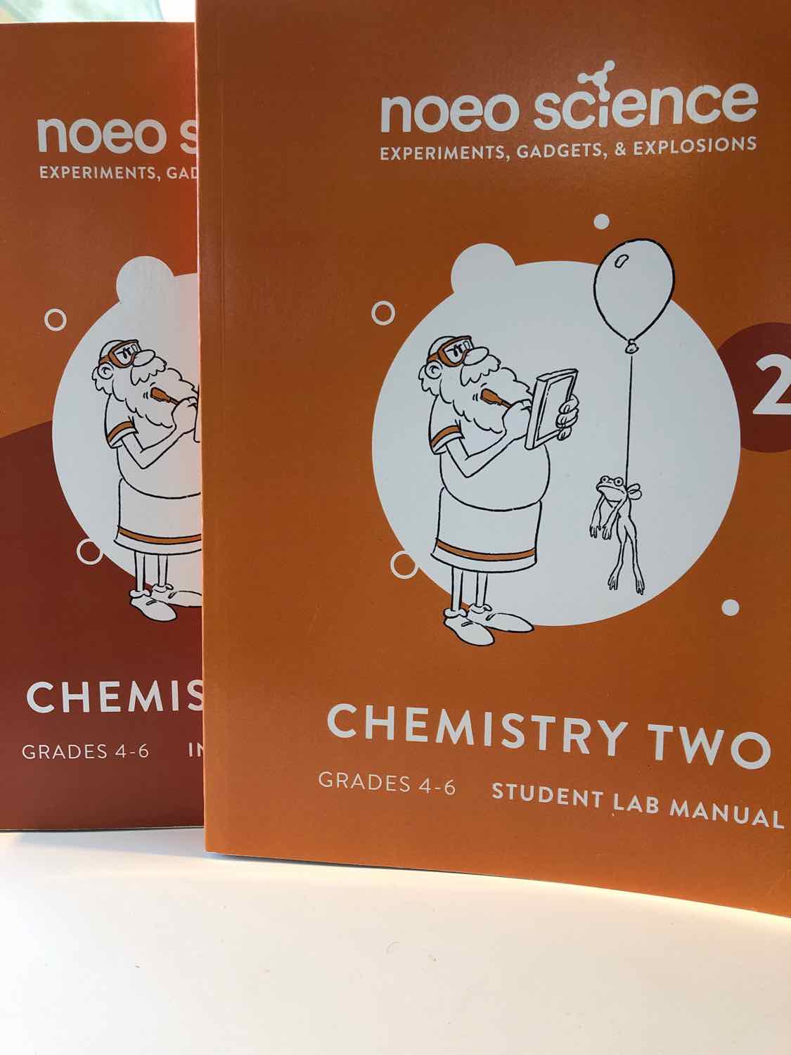 Noeoe Science - Chemistry Two Set of 2