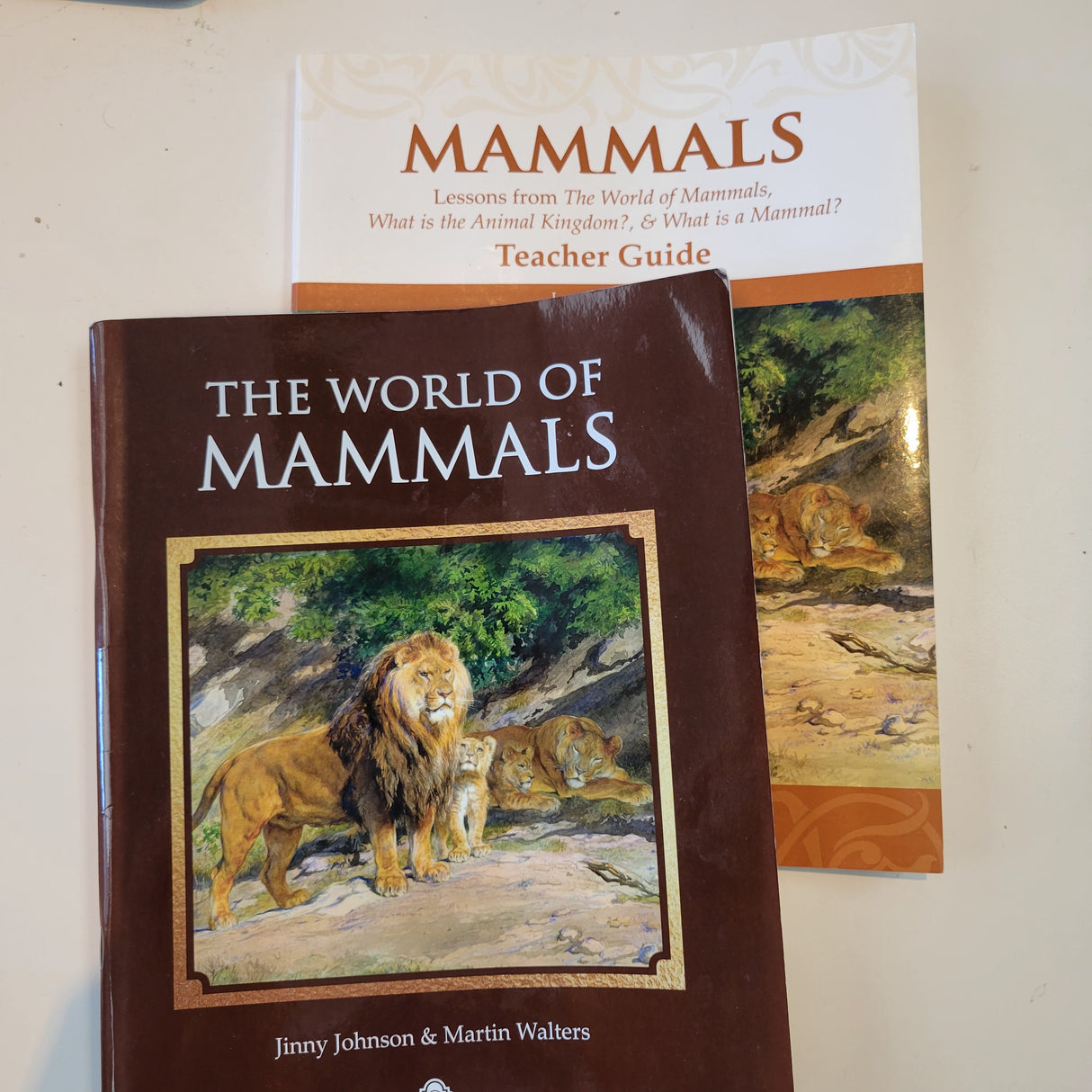 The World of Animals Text & Teacher Guide (Set of 2)